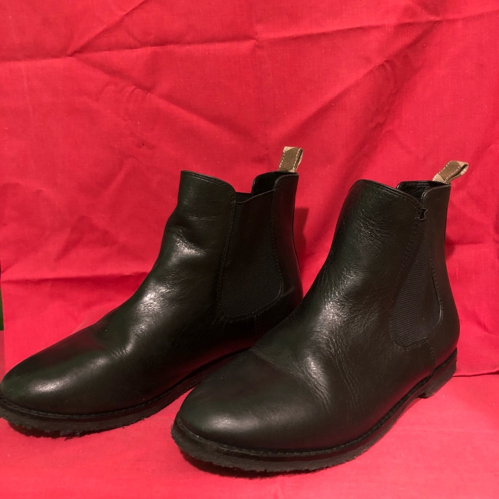 Authentic Classic Black Burberry Booties